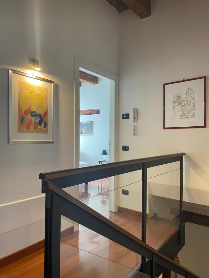베로나 Loft Ponte Pietra 빌라 외부 사진